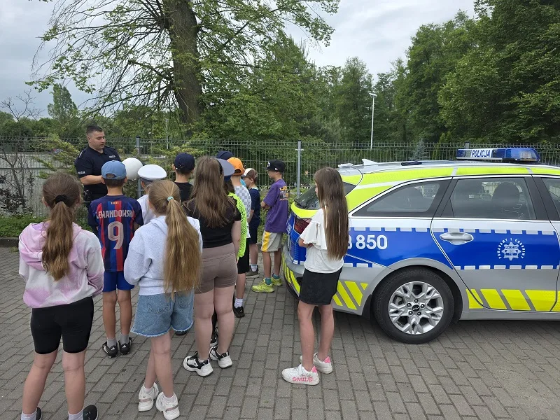 Policjanci uczestniczyli w festynie w Szkole Podstawowej w Bieniowicach