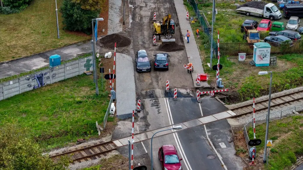 Trwa modernizacja ulicy Działkowej w Legnicy