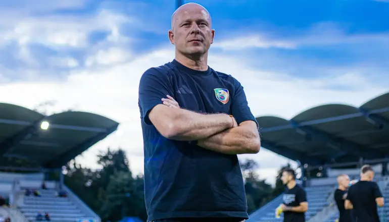 Zespół Miedzi Legnica z nowym trenerem po odejściu Janusza Niedźwiedzia