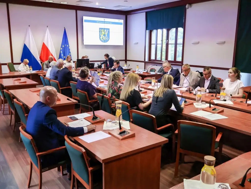 Obrady XXXVII sesji Rady Miejskiej Legnicy 26 października