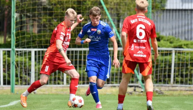 Miedź Legnica pokonuje Świt Szczecin w sparingu