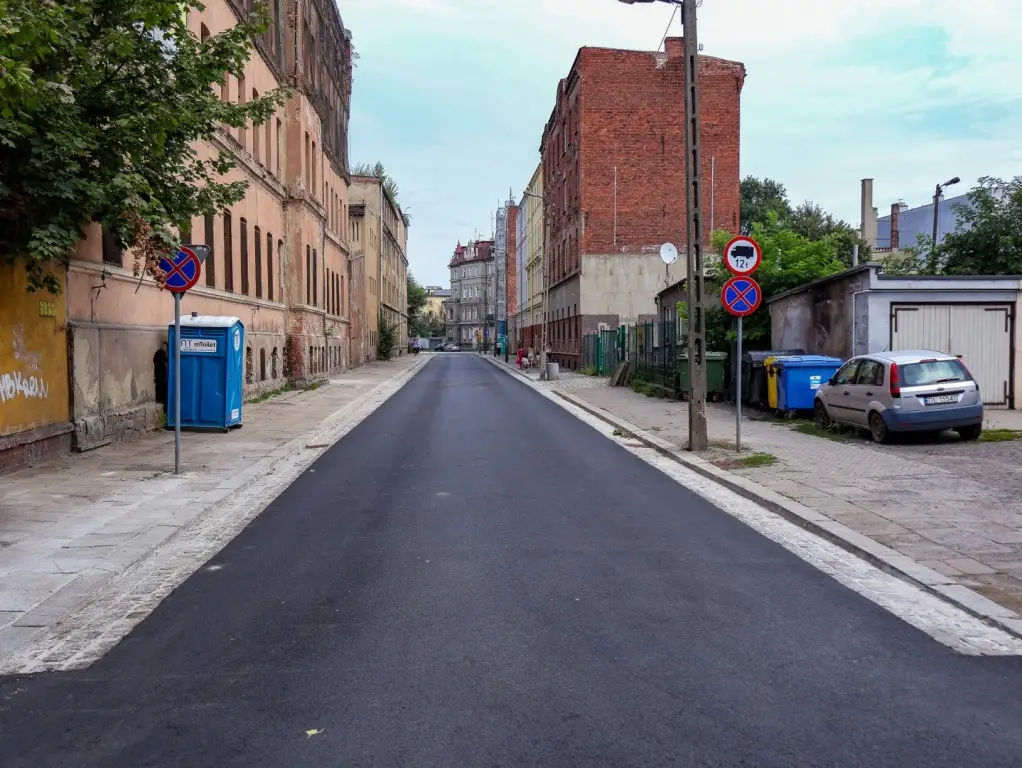 Zakończono remont nawierzchni ulicy Emilii Plater