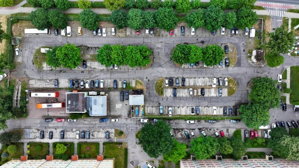 Nowy bezpłatny parking przy ul. Warmińskiej w Piekarach