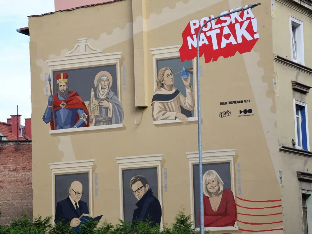 Odsłonięcie muralu "Polska na TAK!" przy ulicy Dziennikarskiej
