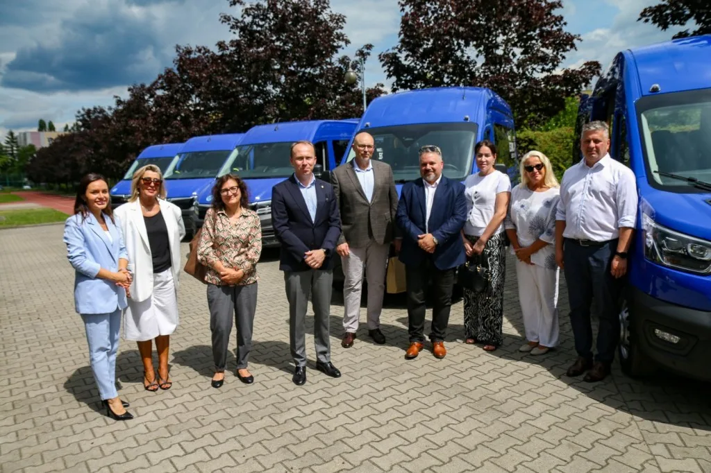 Zakup nowoczesnych autobusów dla osób z niepełnosprawnościami