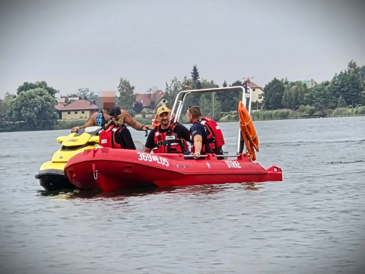 Policja dba o bezpieczeństwo nad akwenami w czasie wakacji