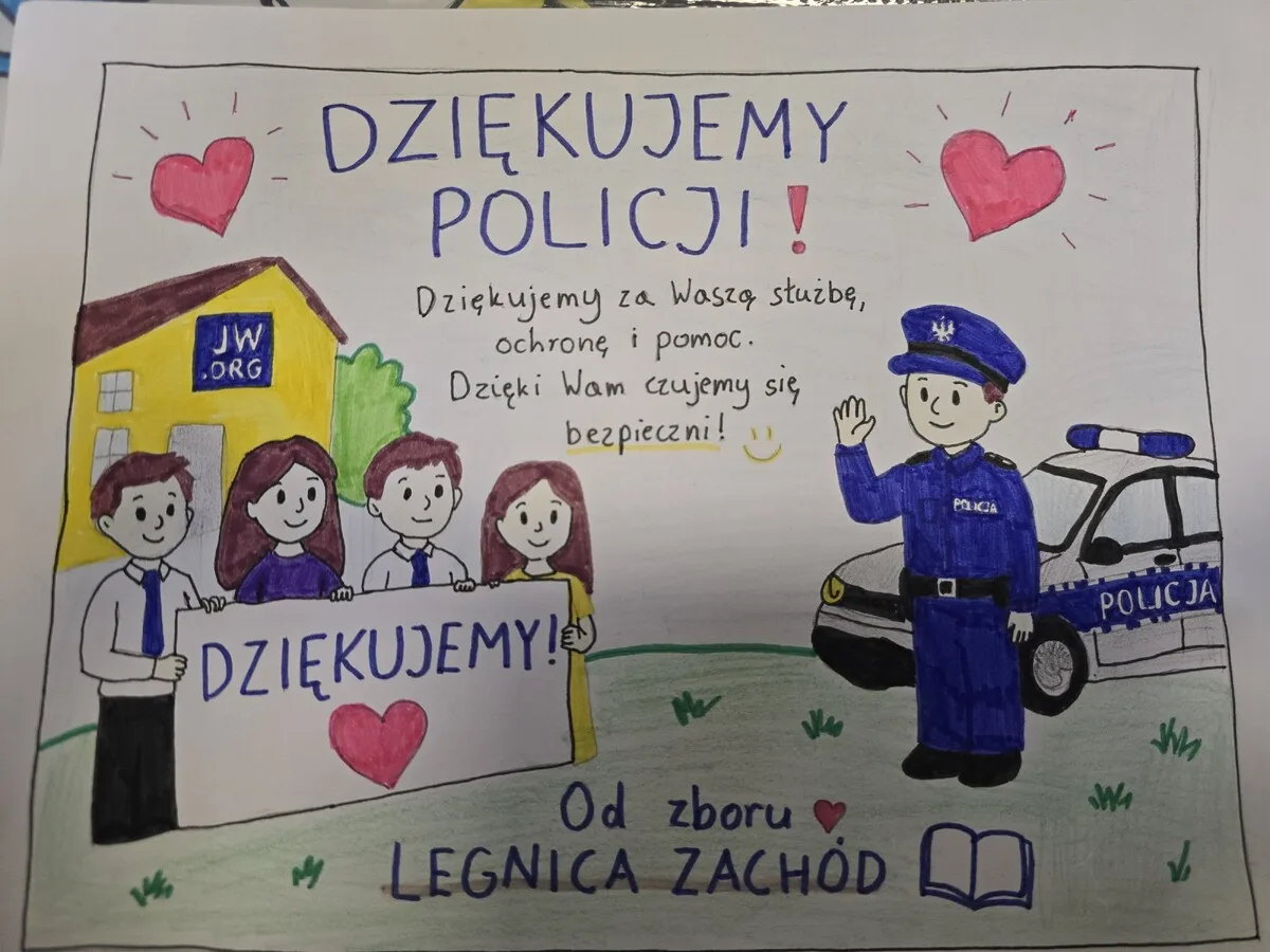 Dzieci z Legnicy wyraziły uznanie dla policjantów w formie rysunków