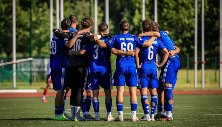 Inauguracja sezonu Betclic 3 Ligi: Miedź II Legnica zagra z Cariną Gubin