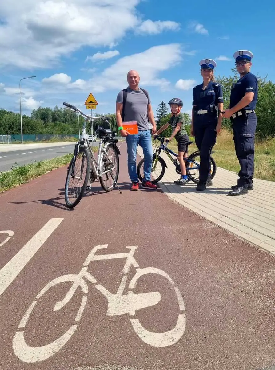 Policyjne kontrole elektrycznych rowerów i hulajnóg w Legnicy