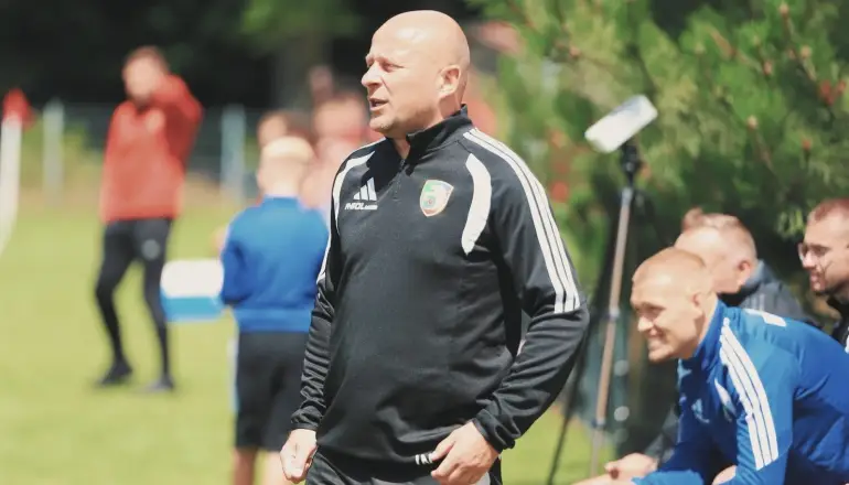Janusz Niedźwiedź komentuje mecz kontrolny z Piastem Gliwice