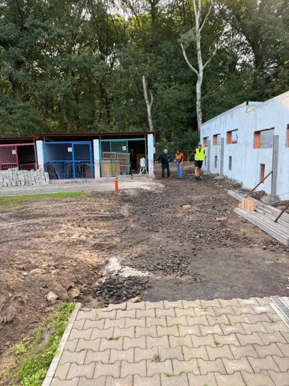 Nowe boksy dla zwierząt w legnickim schronisku
