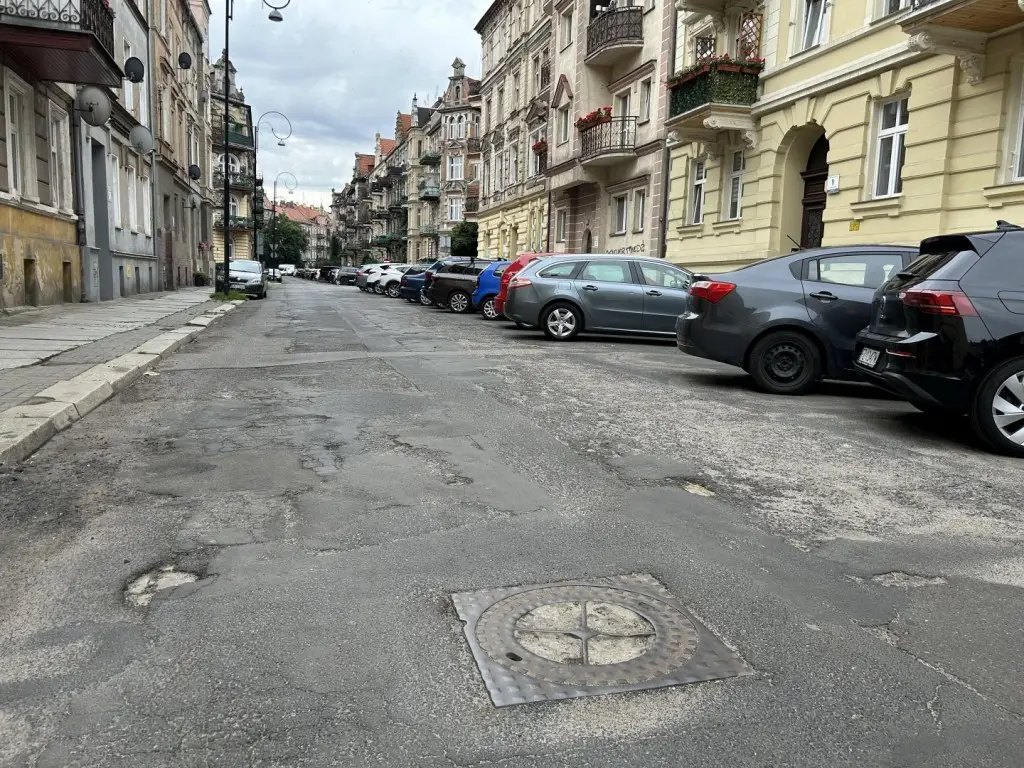 Oferty na remont trzech ulic w Tarninowie