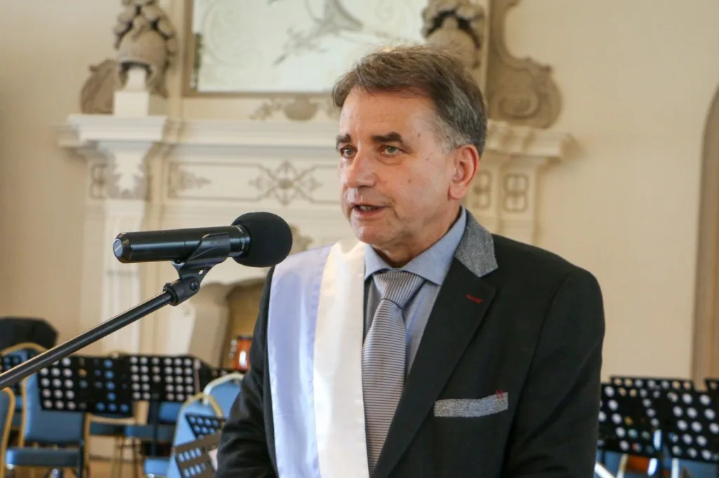 Spotkanie z Waldemarem Krzystkiem w Legnickiej Bibliotece Publicznej
