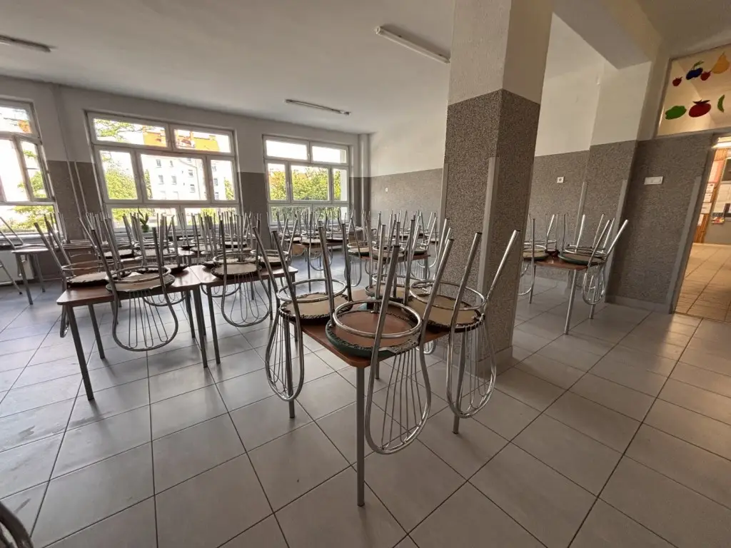 Ciepłe posiłki dla uczniów od rozpoczęcia roku szkolnego