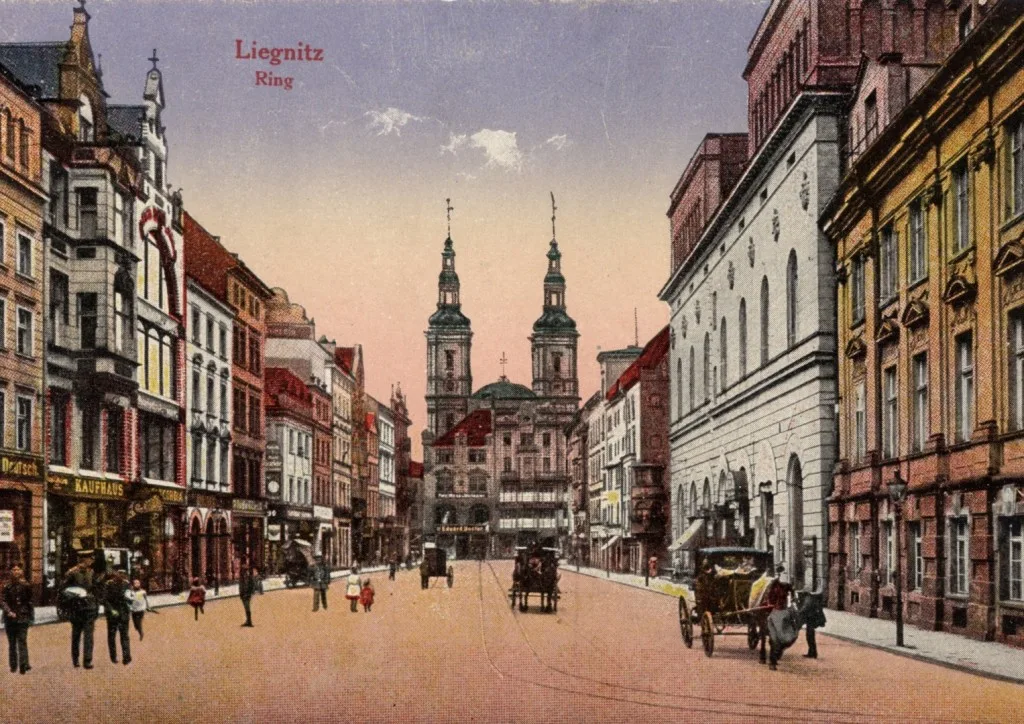 Sezon Legnickich Spacerów Historycznych z Muzeum Miedzi rozpoczęty