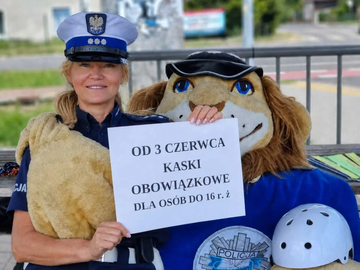 Nowe przepisy dotyczące obowiązku noszenia kasków przez osoby do 16. roku życia