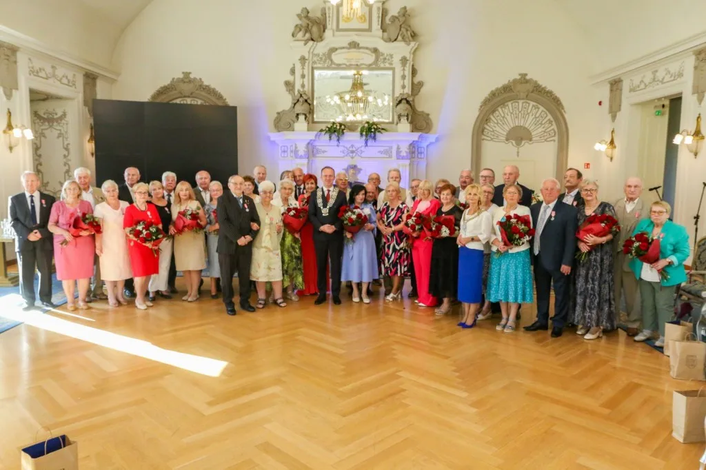 Diamentowe, szmaragdowe i złote gody w Legnicy