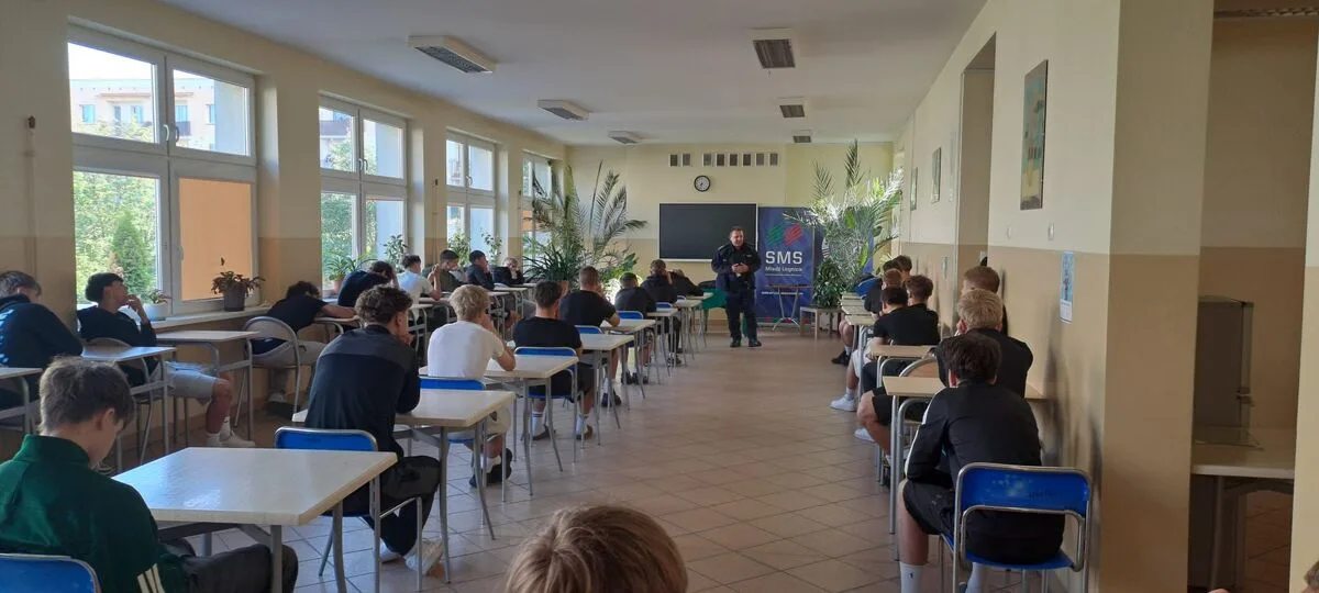 Profilaktyczne spotkanie dla młodzieży liceum sportowego o odpowiedzialności