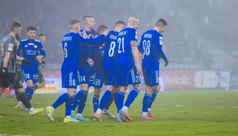 Miedź Legnica zmierzy się z Pogonią Grodzisk Mazowiecki