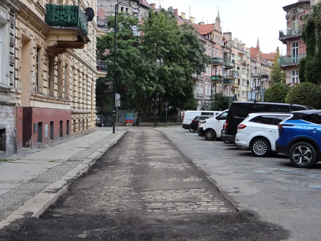 Rozpoczęcie remontu ulicy Roosevelta w Legnicy