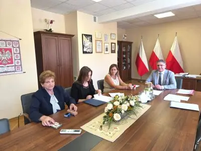 Umowa na remont drogi powiatowej w Chojnowie podpisana