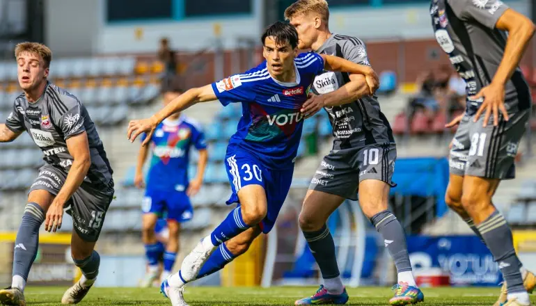 Miedź Legnica triumfuje w sparingu z Chojniczanką