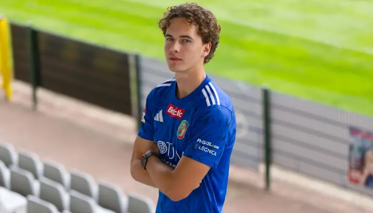 Adam Czornij przedłuża kontrakt z Miedzią Legnica